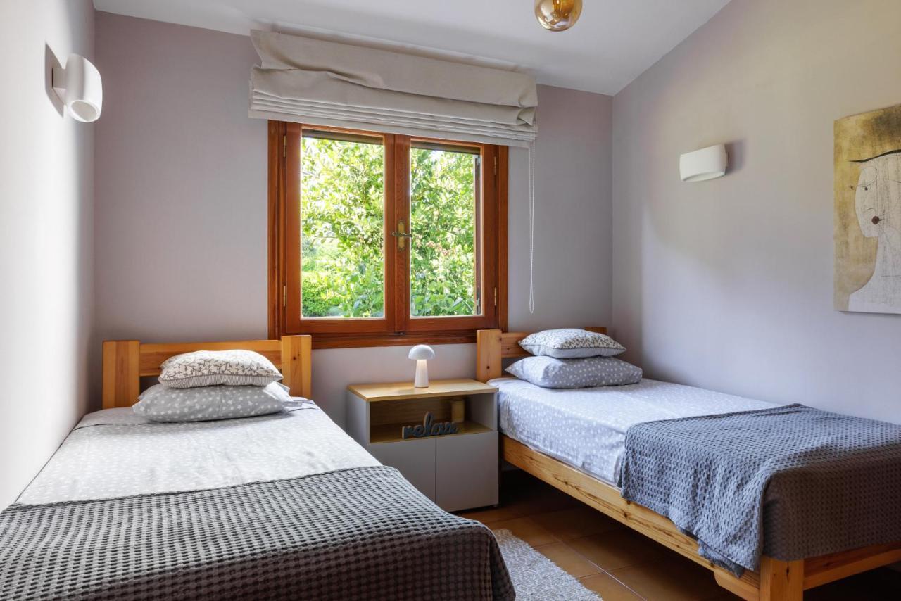Luna Villa Private Beach Néa Iráklia Kültér fotó
