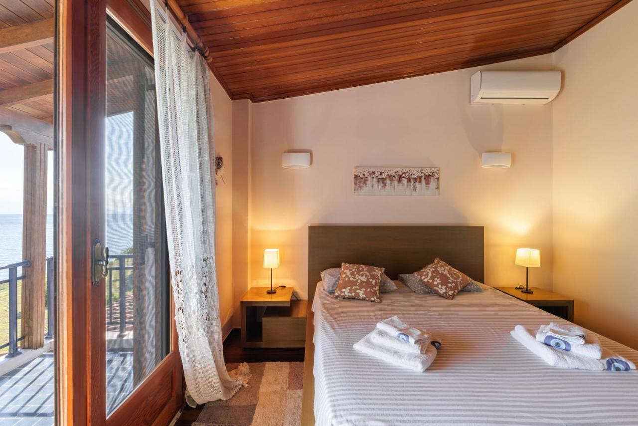 Luna Villa Private Beach Néa Iráklia Kültér fotó